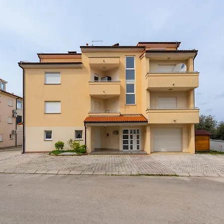 Bellavista Apartamento *